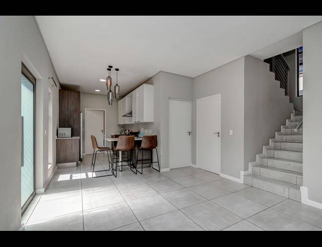 4 BEDROOM CLUSTER TO LET IN CRAIGAVON